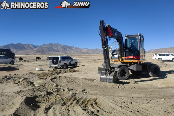 Excavator roda badak